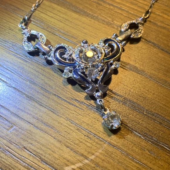 Uhmazing, Coro Rhinestone Necklace - Picture 7 of 9